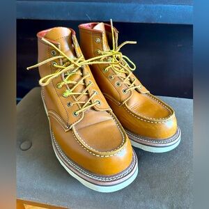 TAFT men’s size 10.5 boots